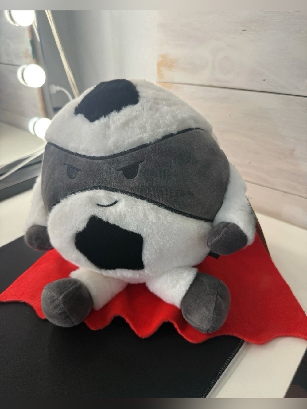 FAO Schwarz Heroes of the Game 8" Soccer Ball Plush Caped BRAND NEW